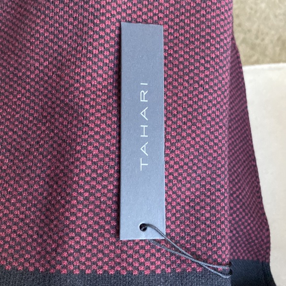 Tahari Pullover Women’s Sweater NWT - Picture 4 of 4